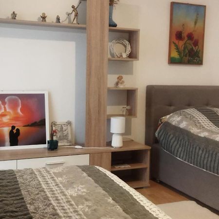 Apartment Josipa 1 Premantura Esterno foto